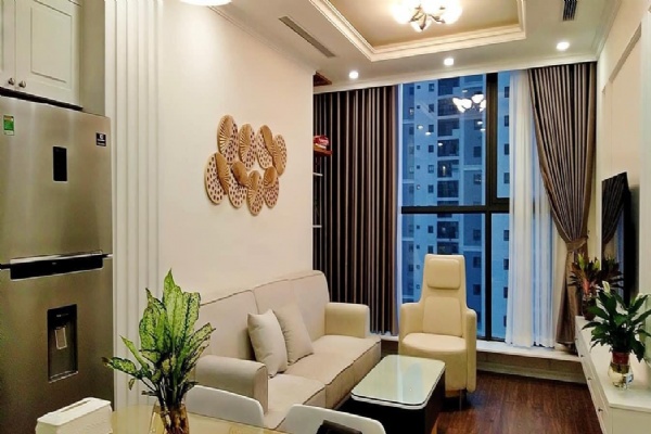 Cho thuê căn hộ 3 Phòng Ngủ View Hồ Tây, Sông Hồng, Cầu Nhật Tân ở tòa R3 Giá rẻ